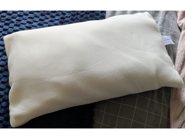 indybest best memory foam pillows review Slumberdown Memory Foam Plus Pillow